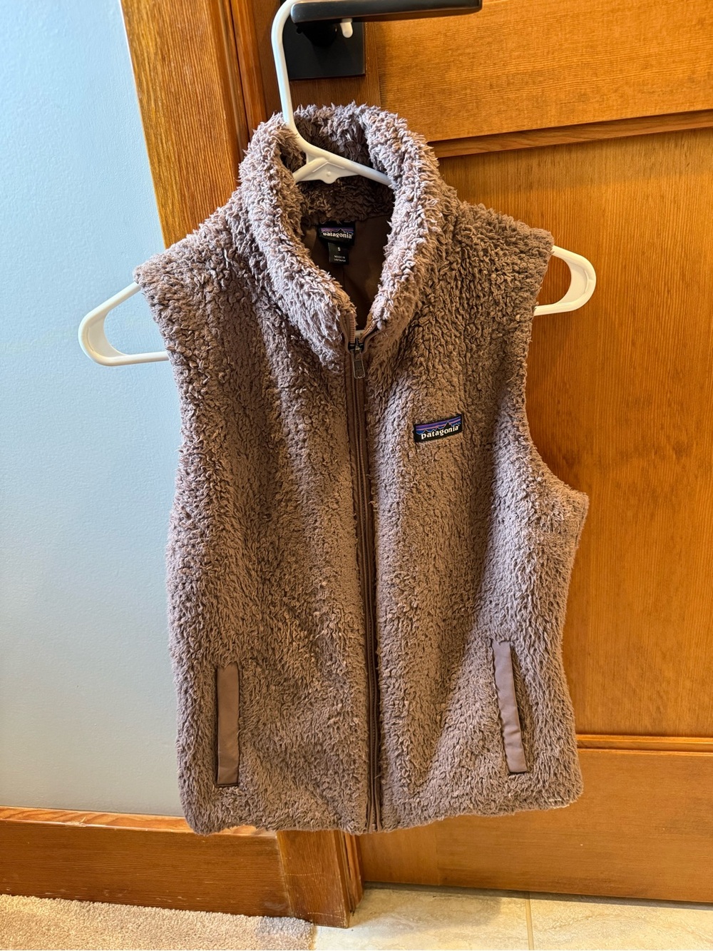 Patagonia Mauve Fuzzy Zip-Up Vest